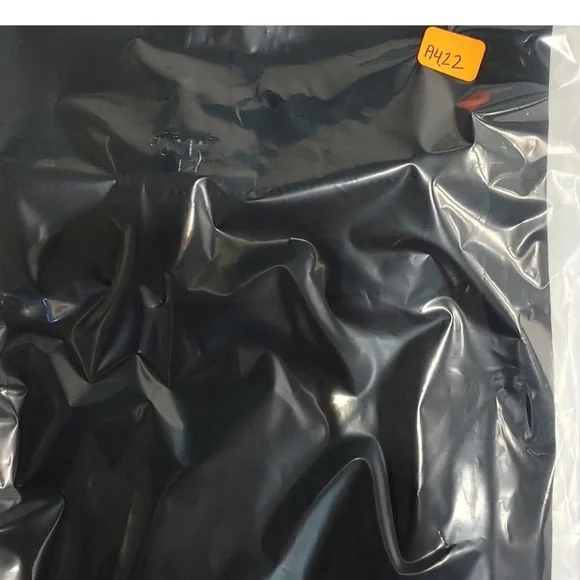 DOLCE & GABBANA KNEE LENGTH SKIRT (A422)